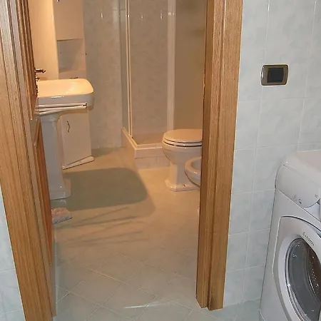 Appartamento Sleeps 4 Air Con Wifi Roma