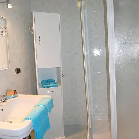 Sleeps 4 Air Con Wifi Appartamento *