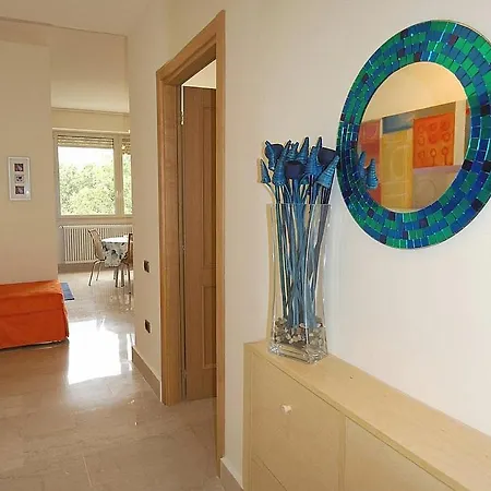 Sleeps 4 Air Con Wifi Рим